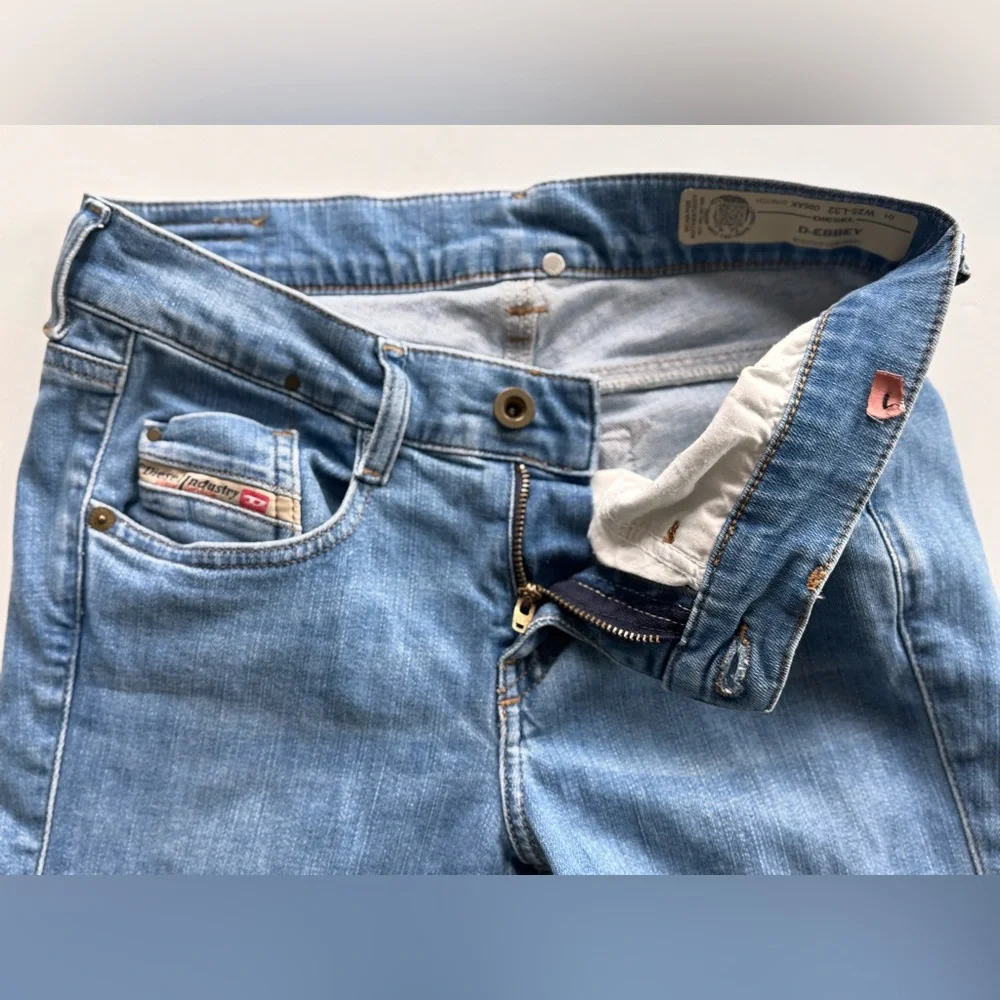 DIESEL D-EBBEY BLUE BOOTCUT LOW WAIST JEANS WOMENS SIZE 25 - Picture 2 of 12